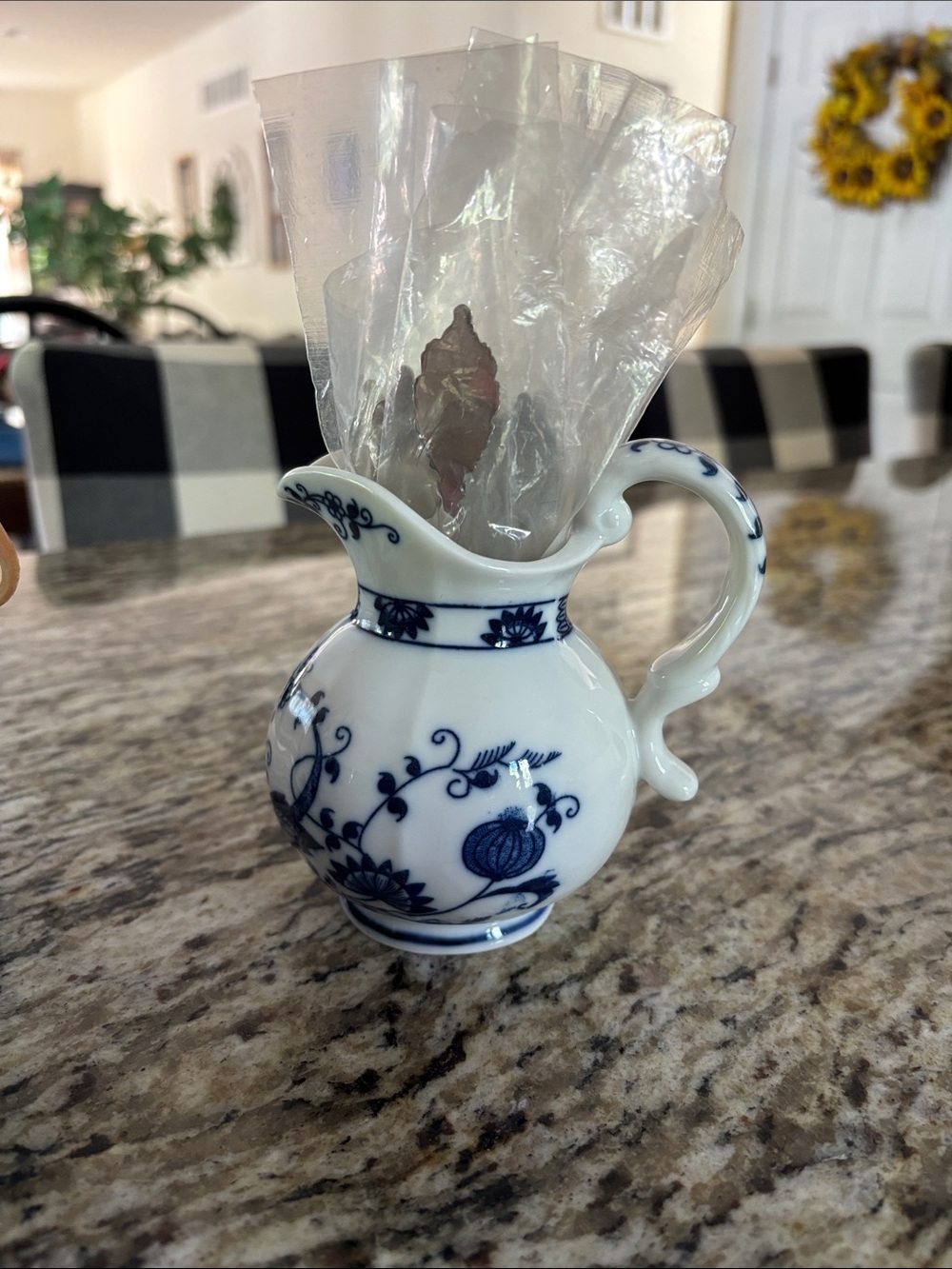 Vintage Vienna Woods Porcelain Tea Set - Picture 3 of 12